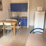 Flat In A With Shared Pool Appartement *